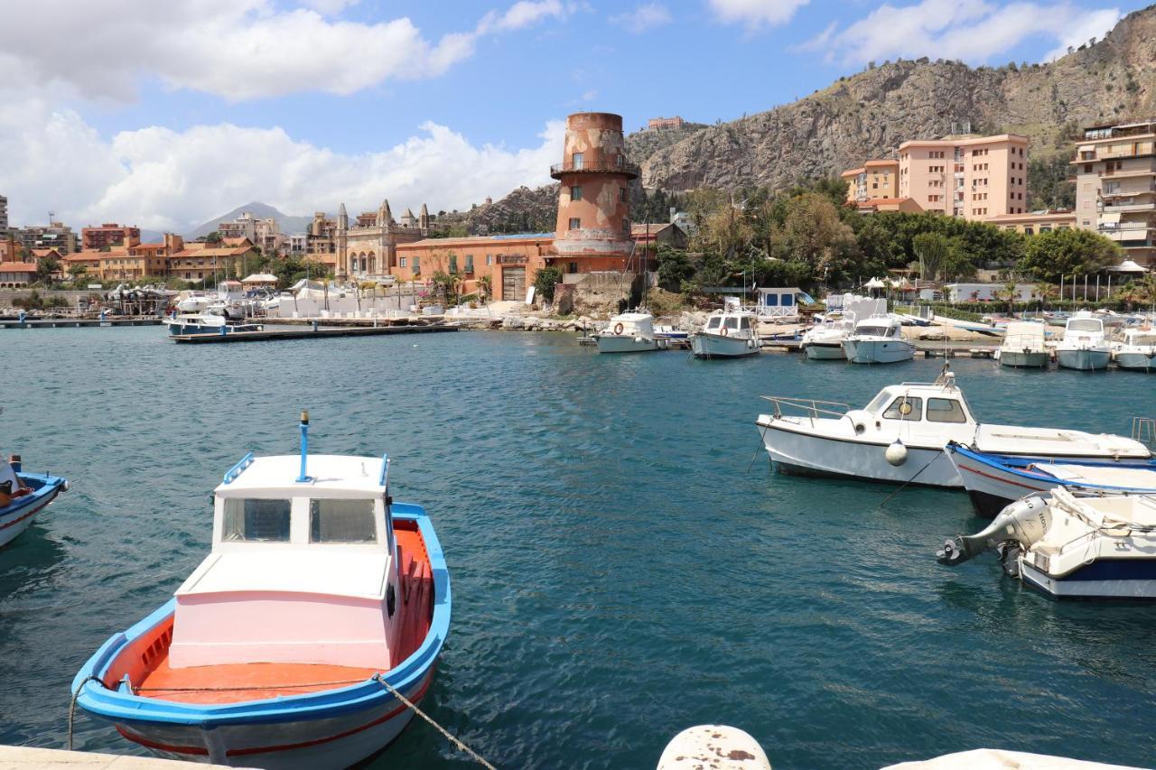 Casa De Paoli - Vista Mare Arenella, Palermo Con Parcheggio Privato Apartment Exterior photo